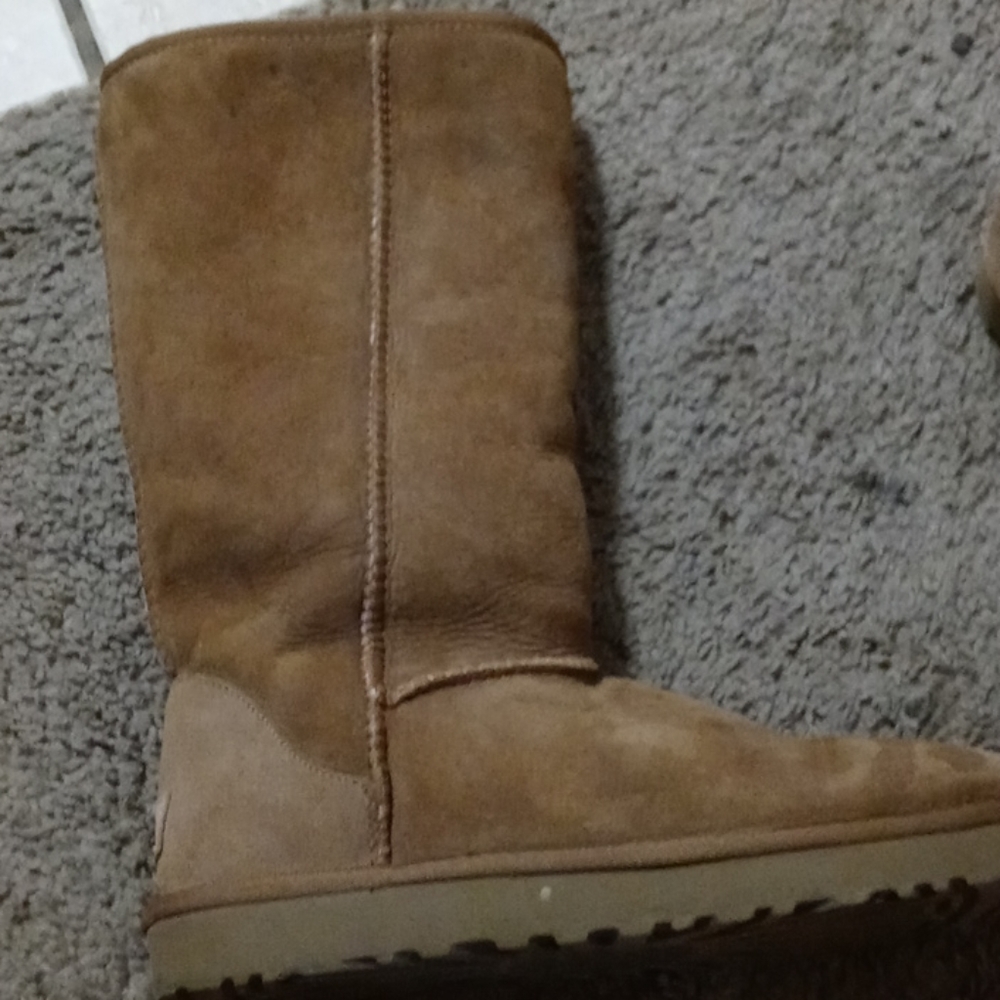 Uggs Suede Boots